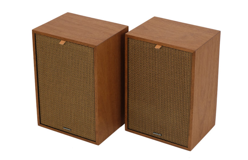 Quadral IR 120 E speakers. HI-FI Stereo. Classic Vintage. HI-FI Stereo. Completely revitalized Quadral IR 120 E