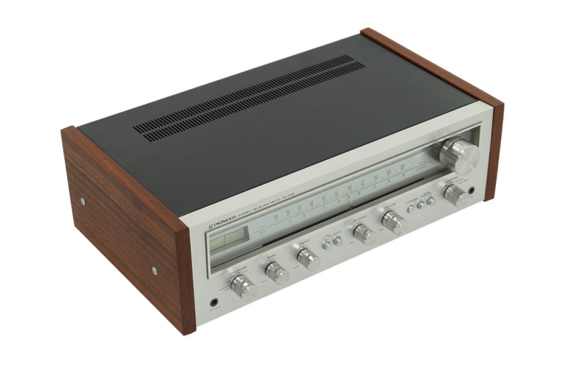 Pioneer SX-550 stereo receiver. Classic Vintage. Completely revitalized. Sapele Pioneer SX-550 stereo receiver